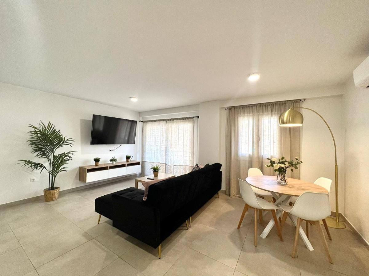 מאלגה Scala & Balcony By Ele Apartments מראה חיצוני תמונה
